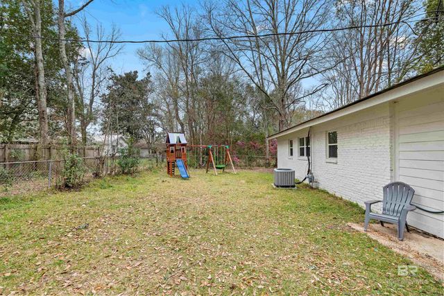 22897 Lincoln Street, Robertsdale, AL 36567