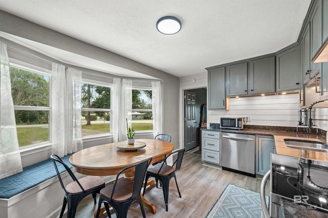 22897 Lincoln Street, Robertsdale, AL 36567