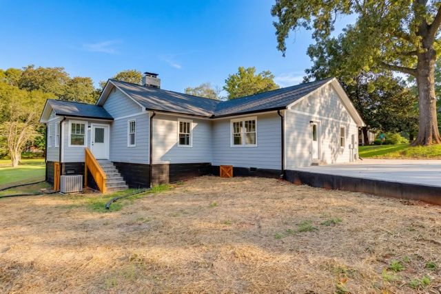 1057 Ferndale Street, Stone Mountain, GA 30083