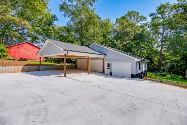 1057 Ferndale Street, Stone Mountain, GA 30083