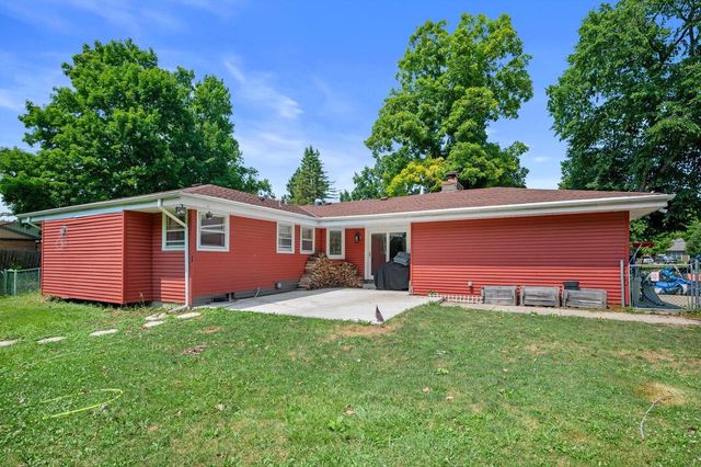 3631 E Elm ROAD, Oak Creek, WI 53154