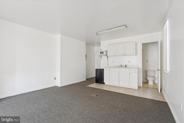 2260 N BROAD ST, Philadelphia, PA 19132