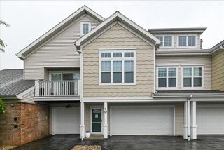 16 Corner Stone Way #10, Fitchburg, WI 53711
