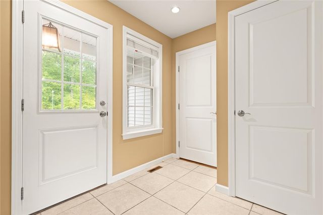 457 Cottrell Road, Tiverton, RI 02878