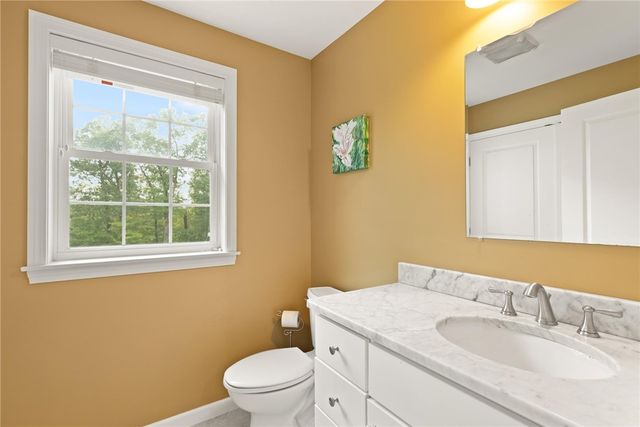 457 Cottrell Road, Tiverton, RI 02878