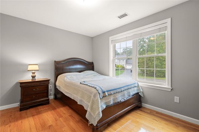 457 Cottrell Road, Tiverton, RI 02878