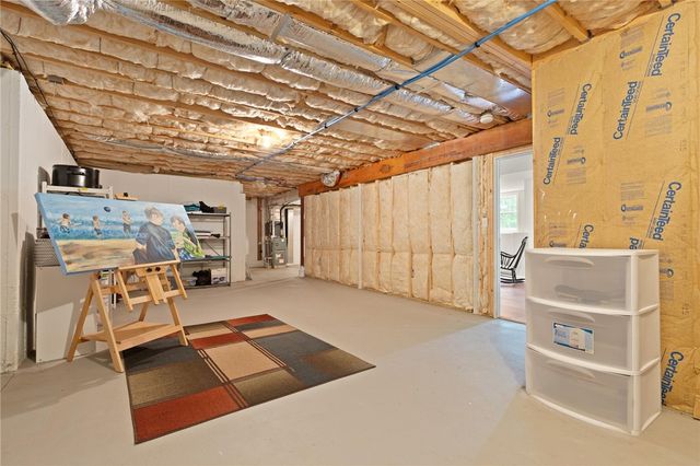457 Cottrell Road, Tiverton, RI 02878