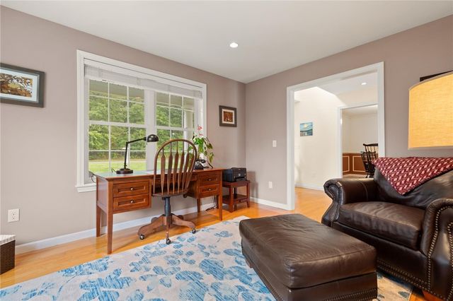 457 Cottrell Road, Tiverton, RI 02878