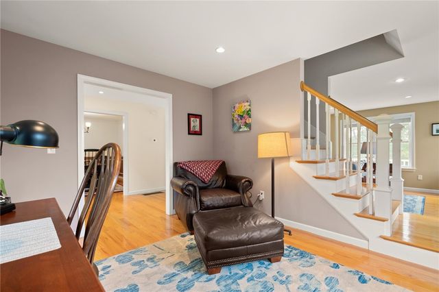 457 Cottrell Road, Tiverton, RI 02878