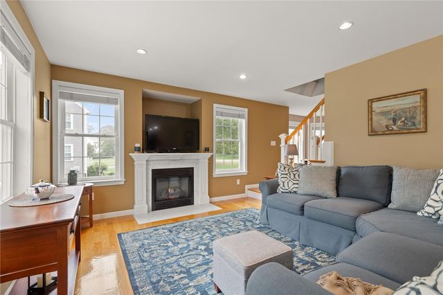 457 Cottrell Road, Tiverton, RI 02878