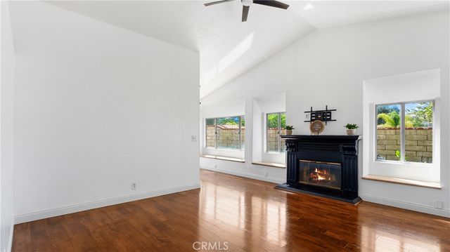 28924 Raintree Lane, Saugus, CA 91390