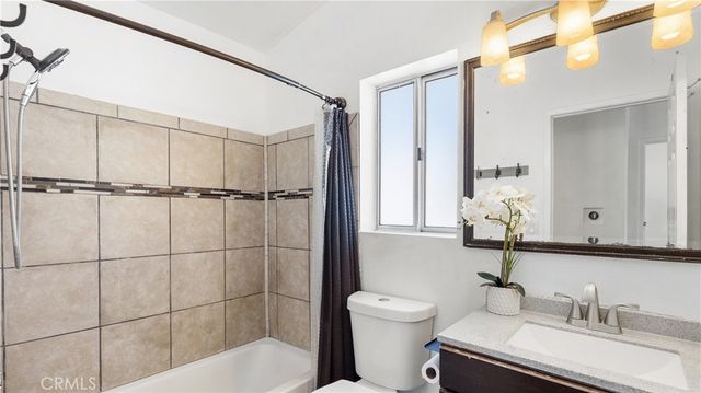 28924 Raintree Lane, Saugus, CA 91390