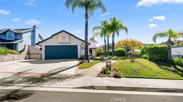 28924 Raintree Lane, Saugus, CA 91390