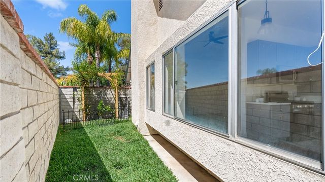28924 Raintree Lane, Saugus, CA 91390