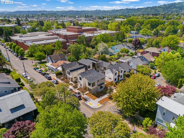 3213 Se 28th, Portland, OR 97202