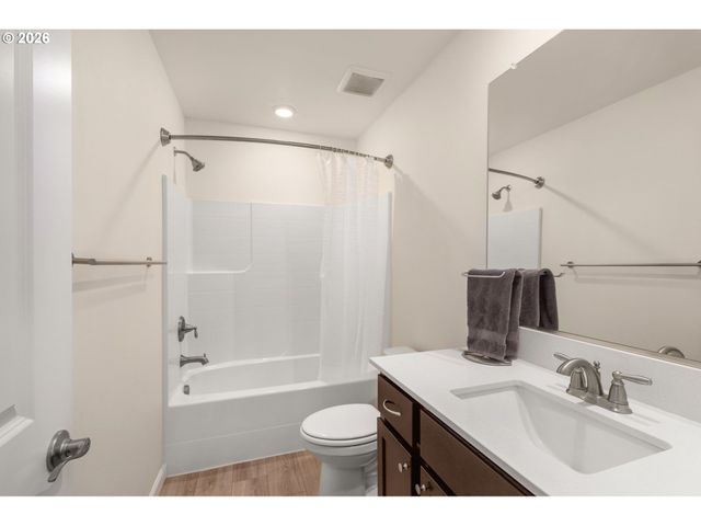 15432 Ne 70TH St, Vancouver, WA 98682