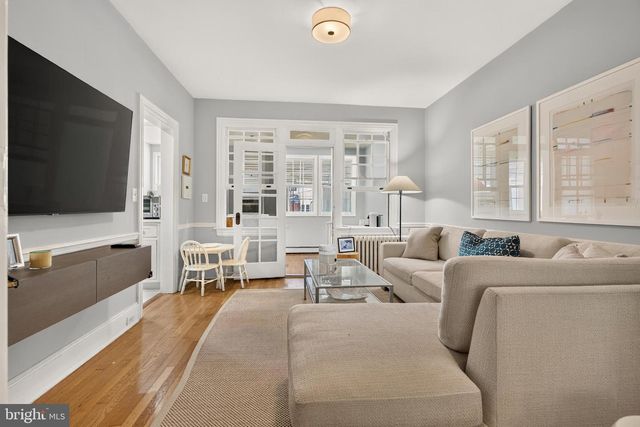 3822 BEECHER ST NW, Washington, DC 20007