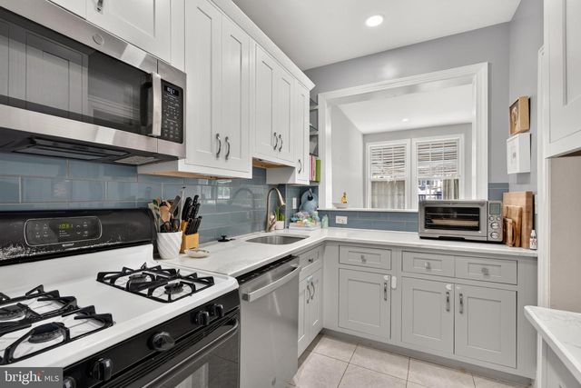 3822 BEECHER ST NW, Washington, DC 20007