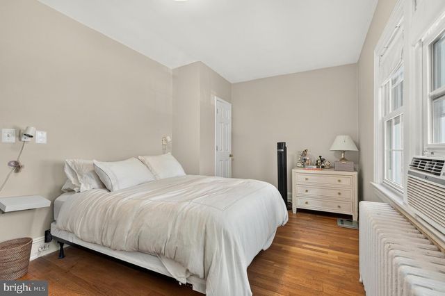 3822 BEECHER ST NW, Washington, DC 20007