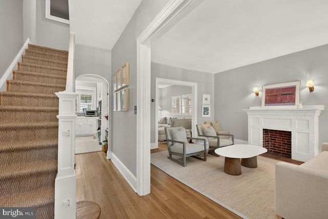 3822 BEECHER ST NW, Washington, DC 20007