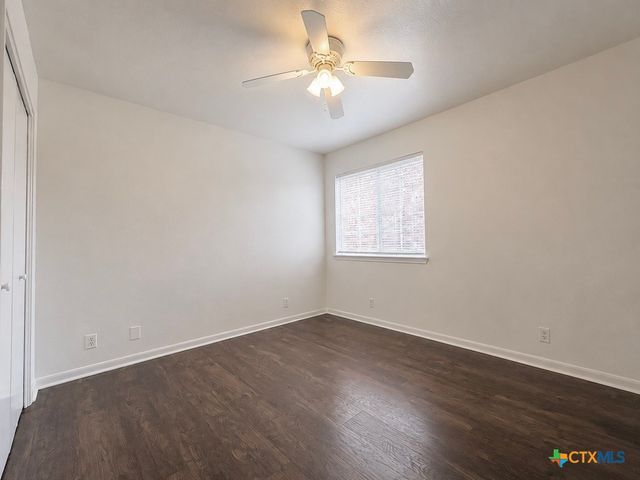 900 Jasmine Trail, Georgetown, TX 78626