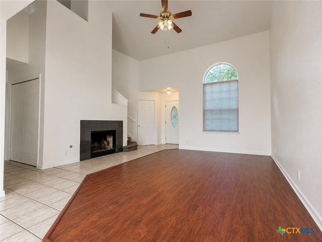 900 Jasmine Trail, Georgetown, TX 78626