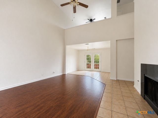 900 Jasmine Trail, Georgetown, TX 78626
