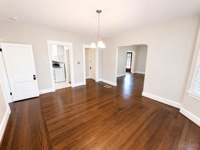3827 Millsbrae Avenue, Cincinnati, OH 45209