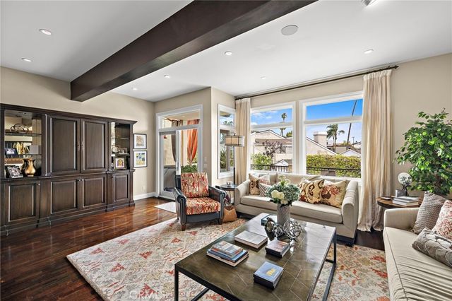 159 Angelo Walk, Long Beach, CA 90803