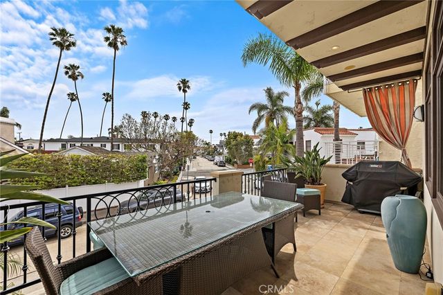 159 Angelo Walk, Long Beach, CA 90803