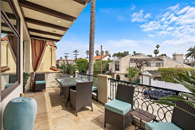 159 Angelo Walk, Long Beach, CA 90803