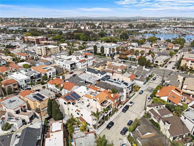 159 Angelo Walk, Long Beach, CA 90803