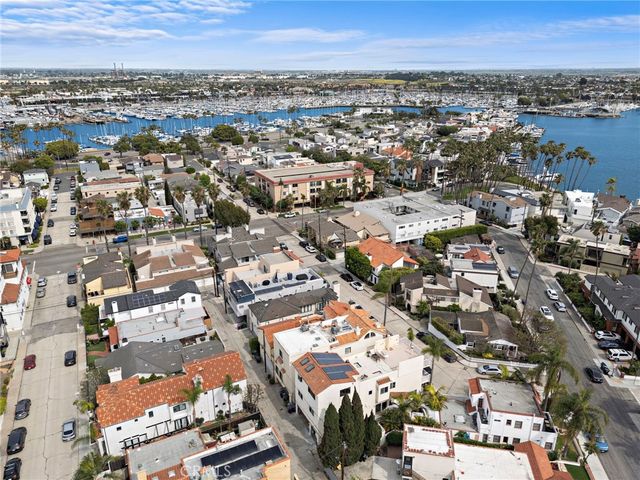159 Angelo Walk, Long Beach, CA 90803