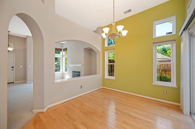 126 Larkin Cir, Folsom, CA 95630