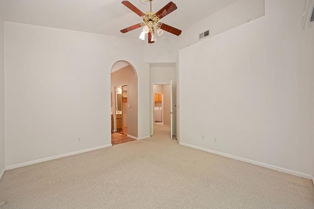 126 Larkin Cir, Folsom, CA 95630