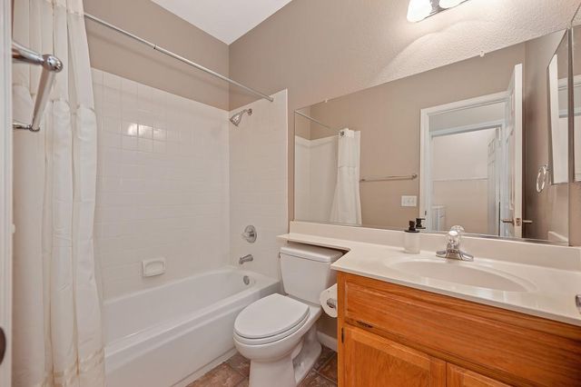 126 Larkin Cir, Folsom, CA 95630