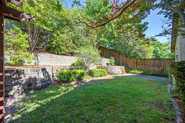 126 Larkin Cir, Folsom, CA 95630