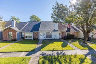 5345 Sleepy Hollow Dr, Baton Rouge, LA 70817
