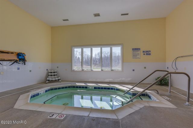 110 Diamond Point Lane, New Buffalo, MI 49117