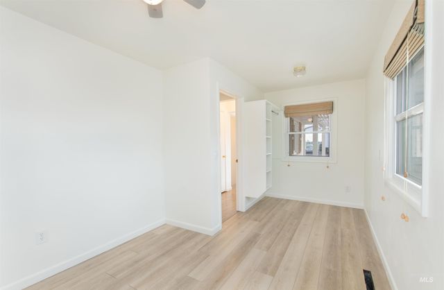 1813 S Robinson Road, Nampa, ID 83687