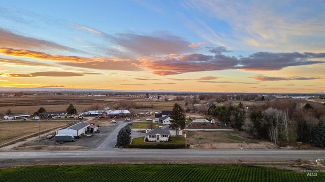 1813 S Robinson Road, Nampa, ID 83687