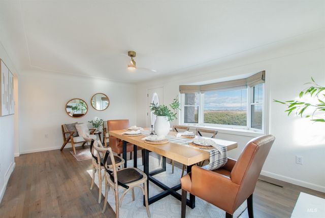 1813 S Robinson Road, Nampa, ID 83687