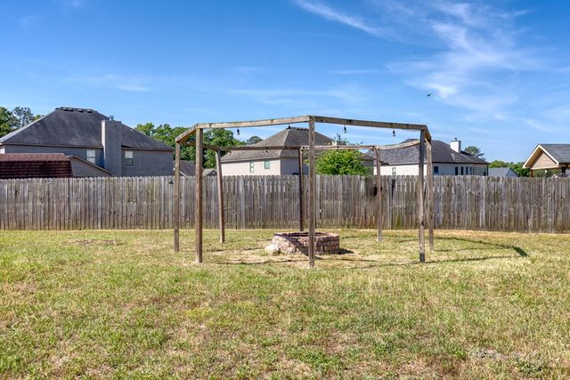 61 Utah Street, Fort Mitchell, AL 36856