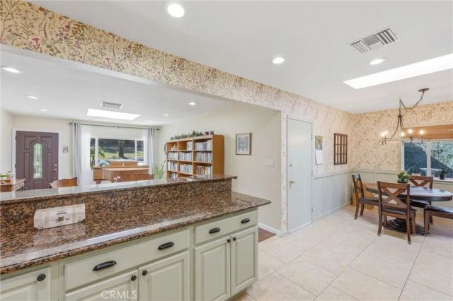 11 E Crescent, Redlands, CA 92373