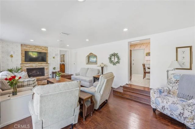 11 E Crescent, Redlands, CA 92373