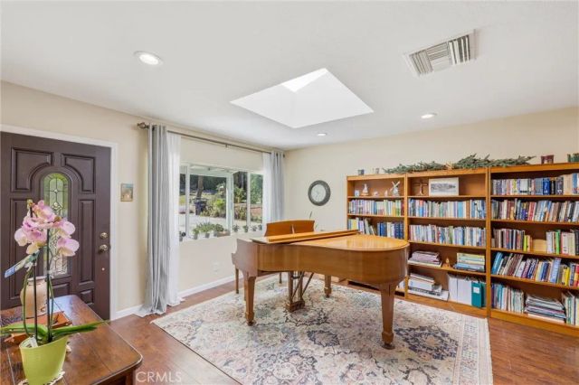 11 E Crescent, Redlands, CA 92373