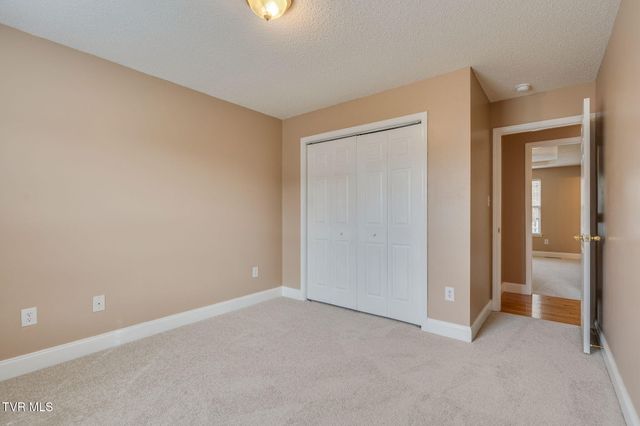 1019 Fox Meadows Circle, Bluff City, TN 37618