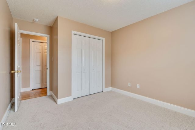 1019 Fox Meadows Circle, Bluff City, TN 37618