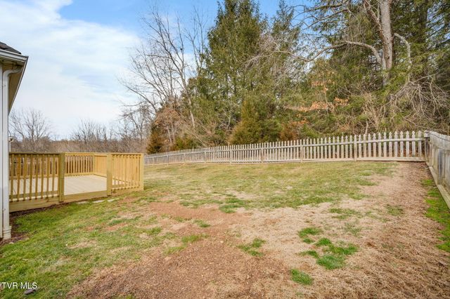 1019 Fox Meadows Circle, Bluff City, TN 37618