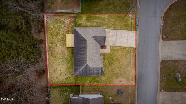 1019 Fox Meadows Circle, Bluff City, TN 37618